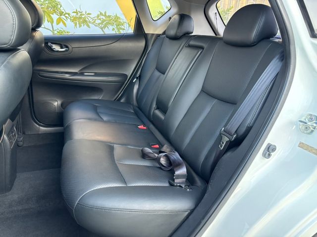 NISSAN日產 TIIDA  第13張相片