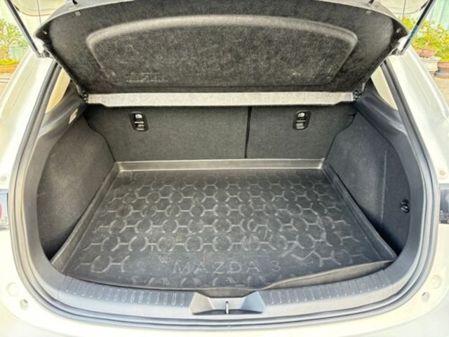 MAZDA馬自達 MAZDA 3  第14張相片