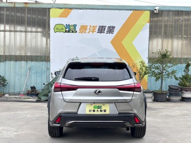 LEXUS凌志 UX200  第4張相片