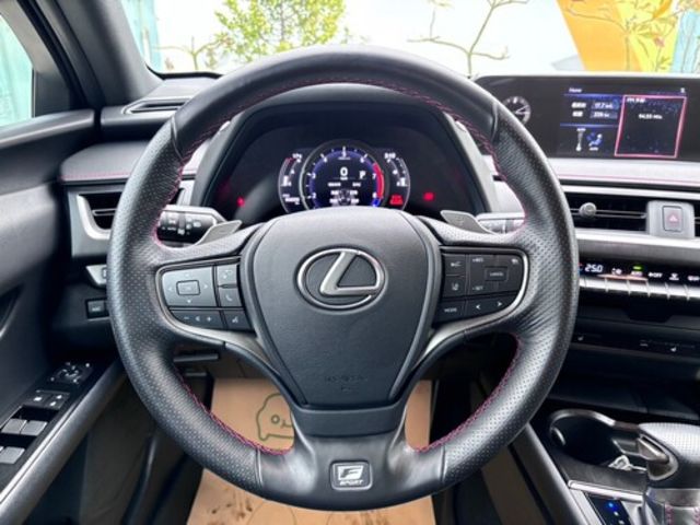 LEXUS凌志 UX200  第11張相片