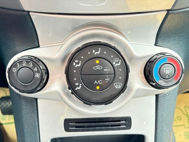FORD福特 FIESTA  第18張相片