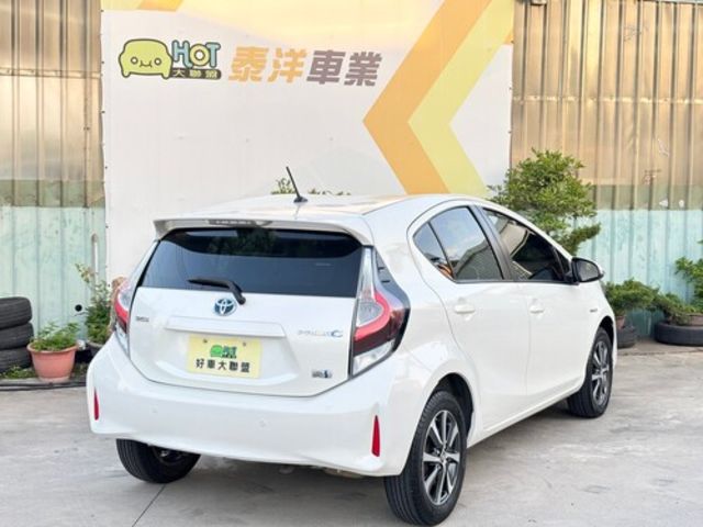 TOYOTA豐田 PRIUS C  第2張相片