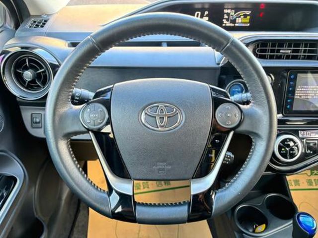 TOYOTA豐田 PRIUS C  第11張相片