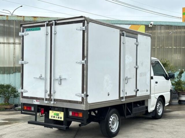 MITSUBISHI三菱 DELICA  第2張相片
