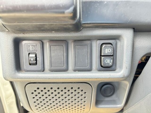 MITSUBISHI三菱 DELICA  第17張相片
