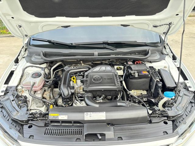 VOLKSWAGEN福斯 POLO  第6張相片
