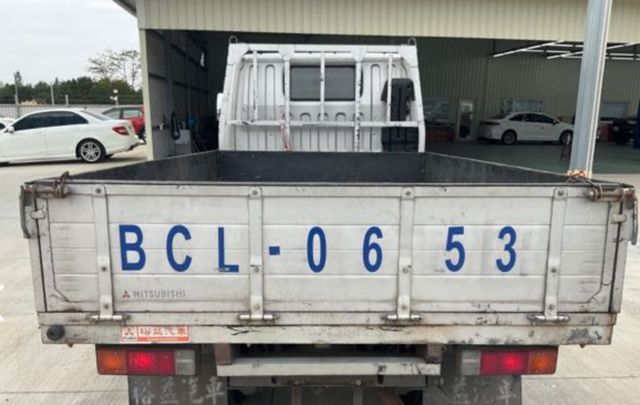 MITSUBISHI三菱 CANTER  第2張相片