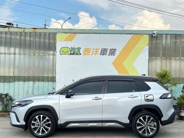 TOYOTA豐田 COROLLA CROSS HYBRID  第8張相片
