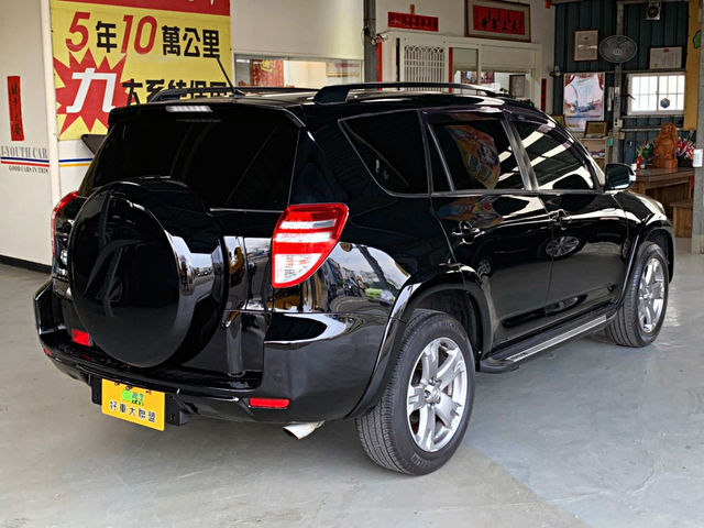 TOYOTA豐田 RAV4  第2張相片