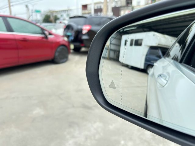 M-BENZ賓士 GLC200  第15張相片