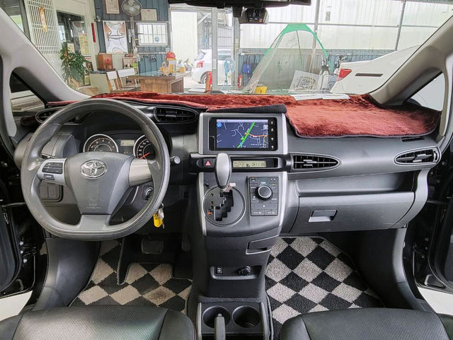 TOYOTA豐田 WISH  第5張相片