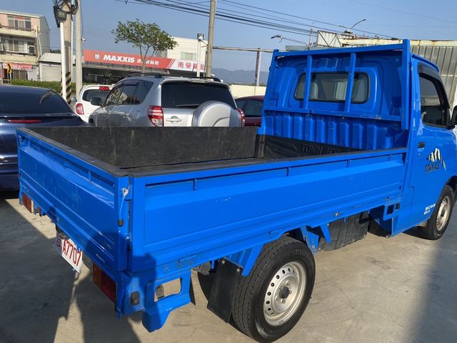 TOYOTA豐田 TOWN ACE  第2張相片