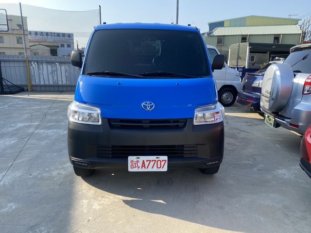 TOYOTA豐田 TOWN ACE  第3張相片