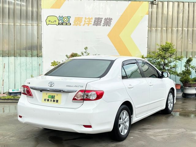 TOYOTA豐田 ALTIS  第2張相片