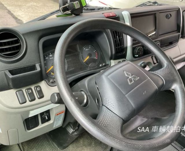 MITSUBISHI三菱 CANTER  第4張相片
