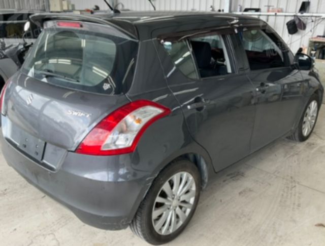 SUZUKI鈴木 SWIFT  第2張相片
