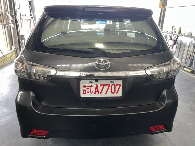 TOYOTA豐田 WISH  第4張相片