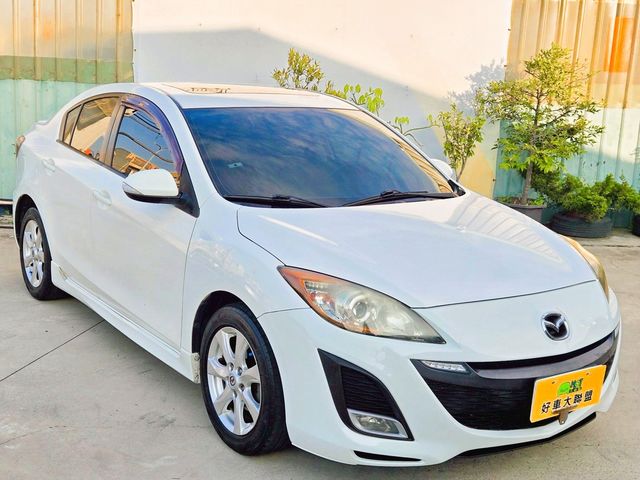 MAZDA馬自達 MAZDA 3  第7張相片
