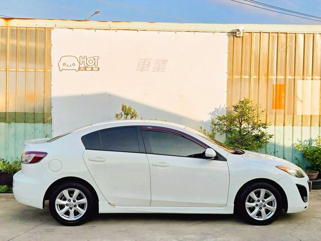 MAZDA馬自達 MAZDA 3  第8張相片