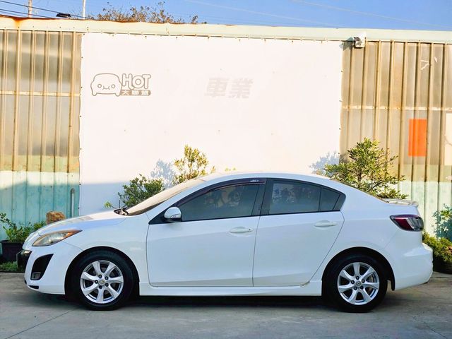 MAZDA馬自達 MAZDA 3  第9張相片