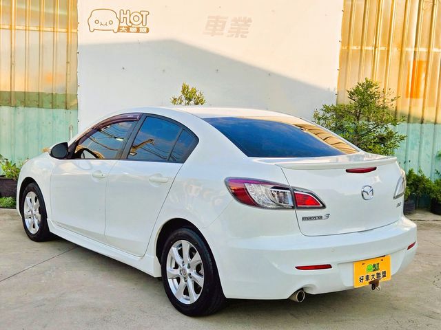 MAZDA馬自達 MAZDA 3  第10張相片