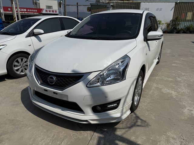 NISSAN日產 TIIDA  第3張相片