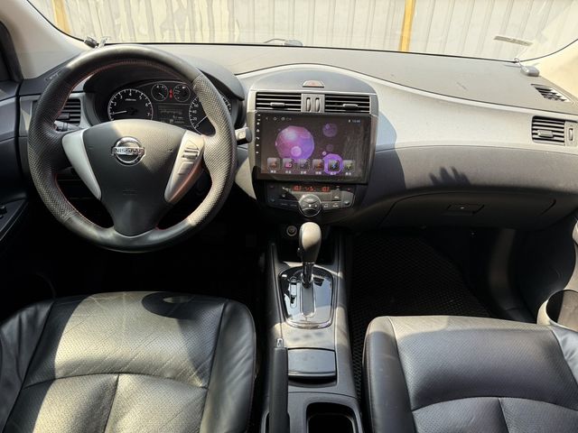 NISSAN日產 TIIDA  第5張相片