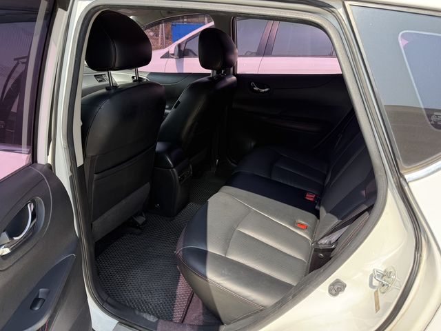 NISSAN日產 TIIDA  第8張相片