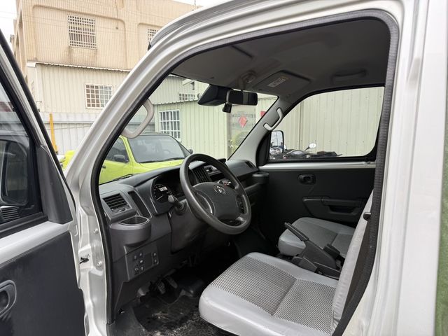TOYOTA豐田 TOWN ACE  第5張相片