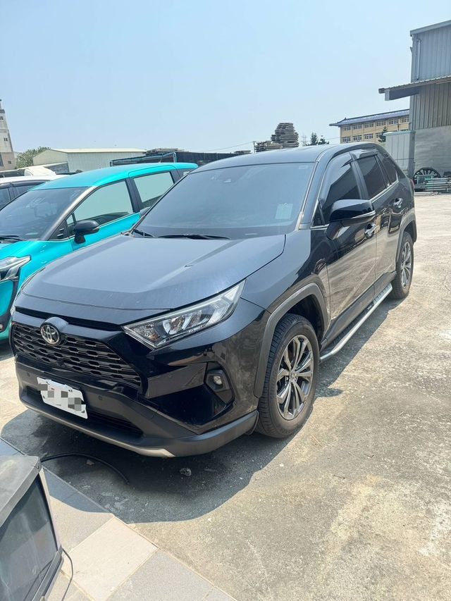 TOYOTA豐田 RAV4  第1張相片