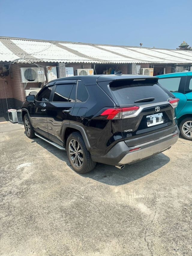 TOYOTA豐田 RAV4  第2張相片
