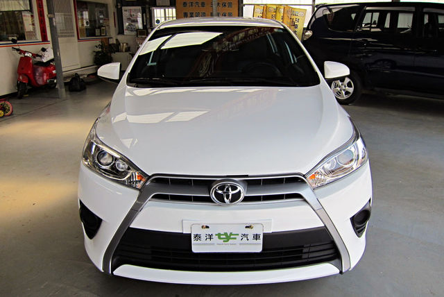 TOYOTA豐田 YARIS  第2張相片