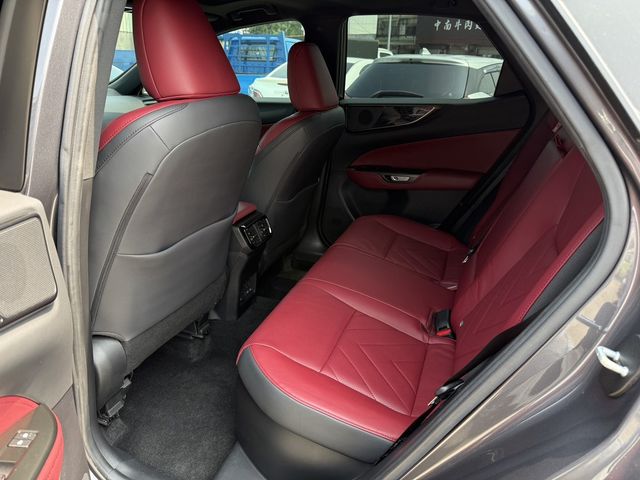 LEXUS凌志 NX350H  第8張相片