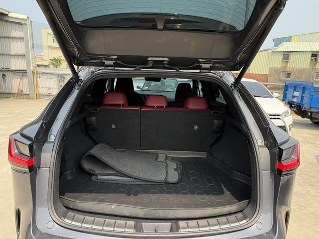 LEXUS凌志 NX350H  第10張相片