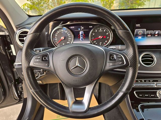 M-BENZ賓士 E200  第11張相片