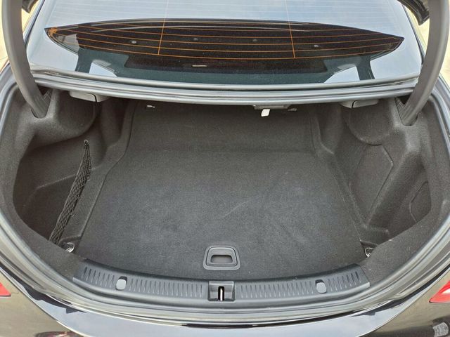 M-BENZ賓士 E200  第15張相片