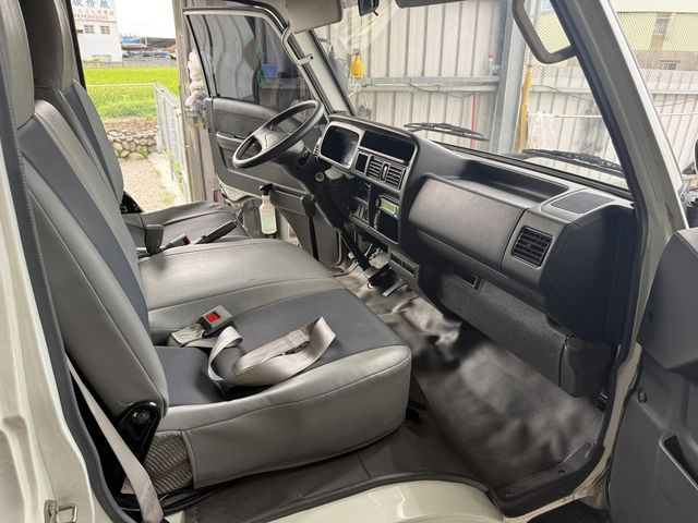 FORD福特 ECONOVAN  第5張相片