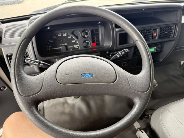FORD福特 ECONOVAN  第6張相片