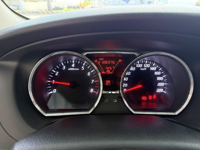 NISSAN日產 LIVINA  第5張相片