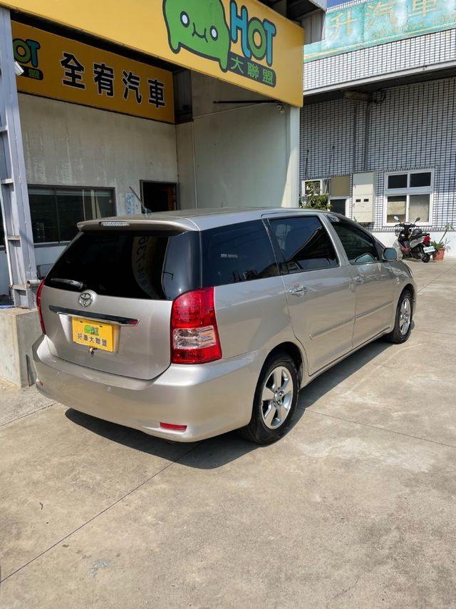 TOYOTA豐田 WISH  第2張相片