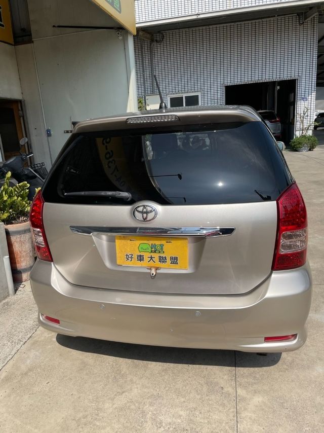 TOYOTA豐田 WISH  第3張相片