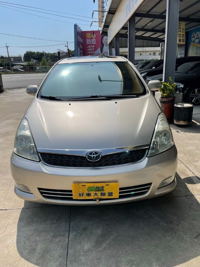 TOYOTA豐田 WISH  第8張相片