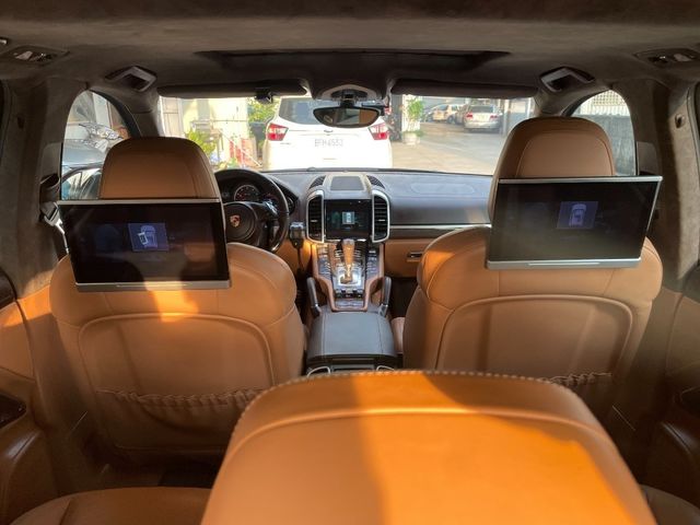 PORSCHE保時捷 CAYENNE  第9張相片