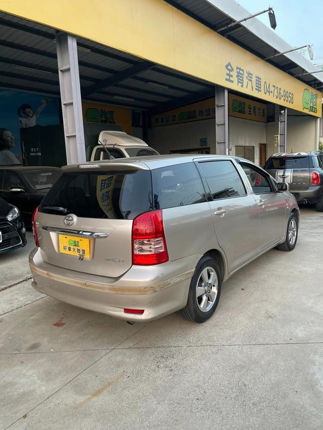 TOYOTA豐田 WISH  第2張相片