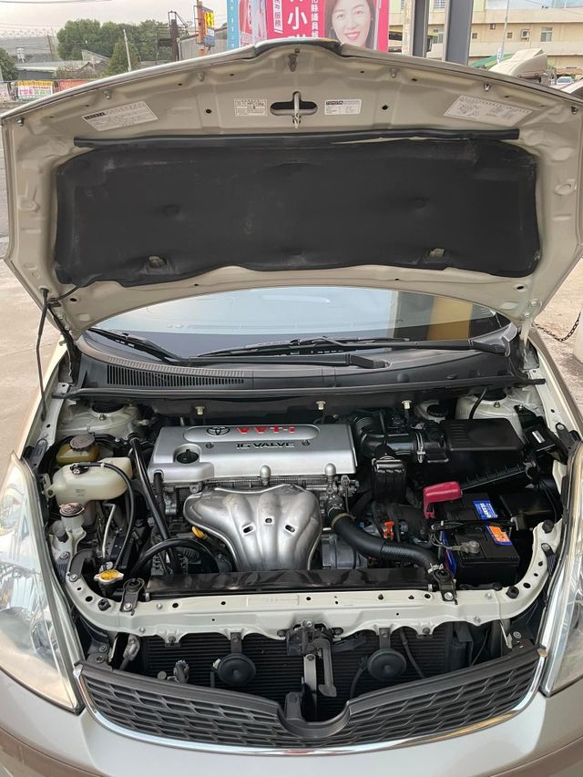 TOYOTA豐田 WISH  第8張相片