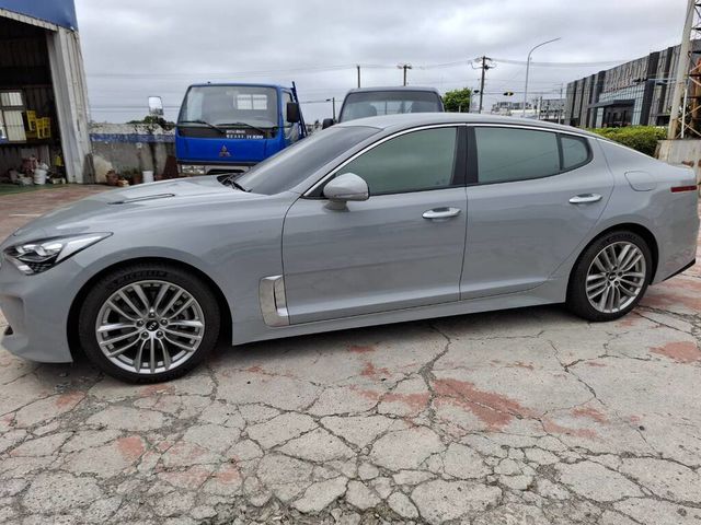 KIA起亞 STINGER  第1張相片