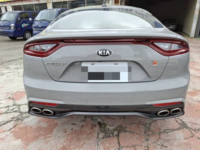 KIA起亞 STINGER  第4張相片