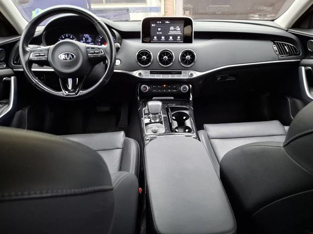 KIA起亞 STINGER  第5張相片