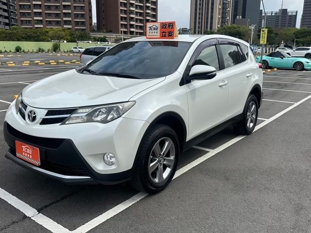 Toyota RAV4  第1張相片