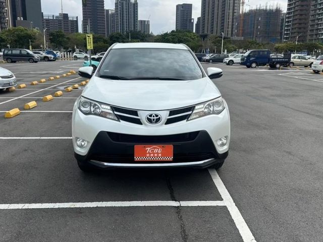 Toyota RAV4  第2張相片